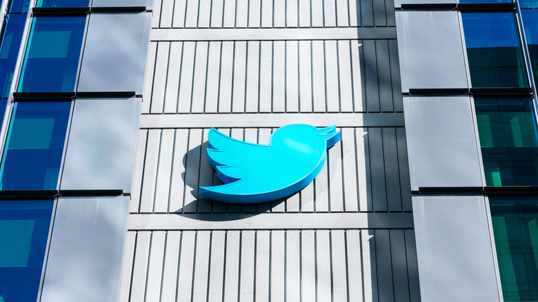 Logo on Twitter HQ building