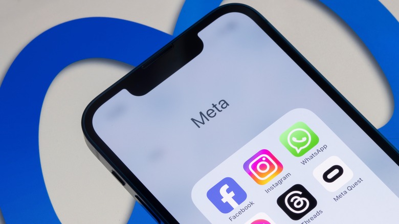 Meta folder in a smartphone containing all the Meta apps.