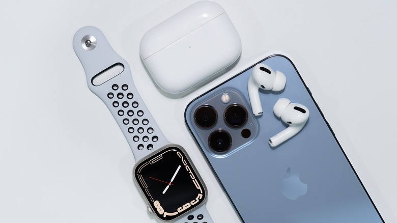 apple watch iphone air pod