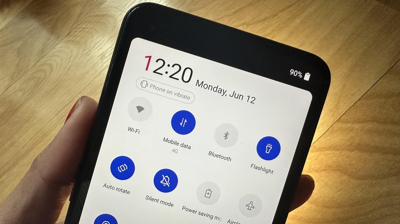 OnePlus Quick Settings Flashlight