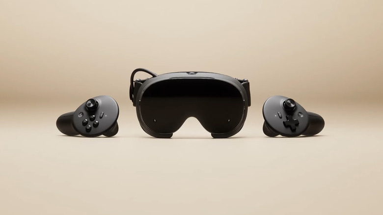 The Steam Frame with controllers