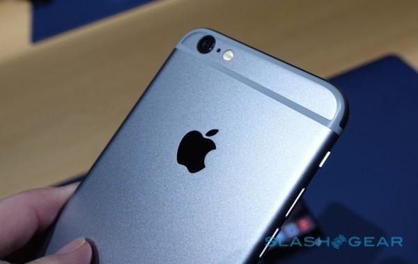 apple-iphone-6-6-plus-hands-on-sg-13-600x379121-600x3791-600x3791-600x379