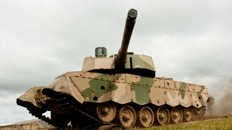 Rolling tank