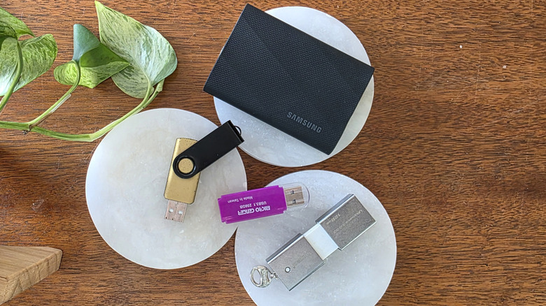 USB storage drives posed on table