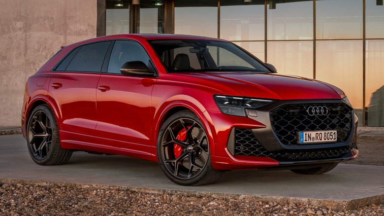 2025 Audi RS Q8 performance parked on the driveway