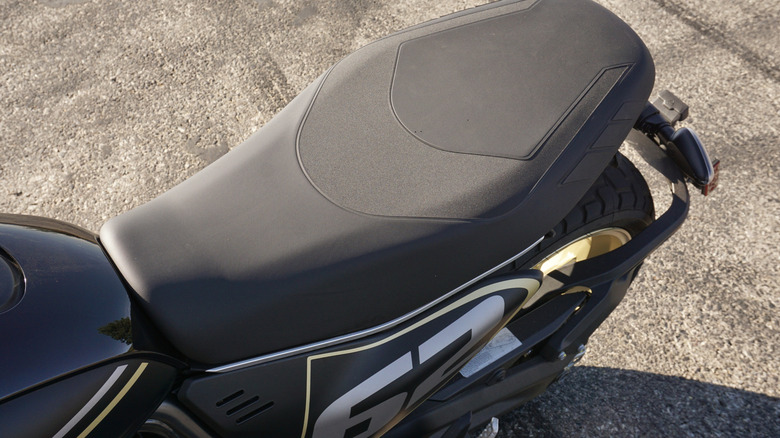 2025 Ducati Scrambler Full Throttle seat