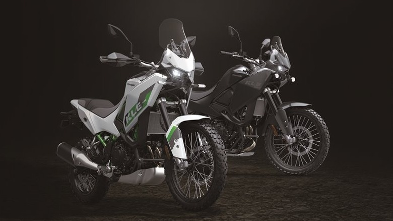 Kawasaki KLE500 base and SE models
