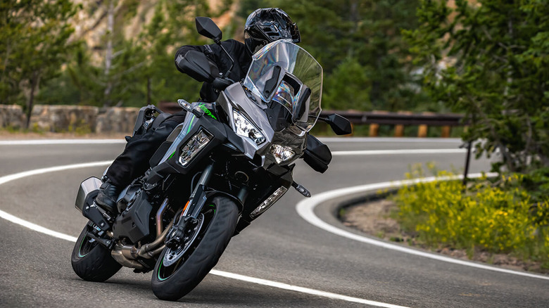 Kawasaki Versys 1100 being ridden on a mountain road