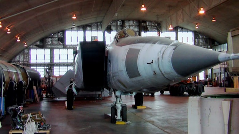 MiG-25 undergoing restoration