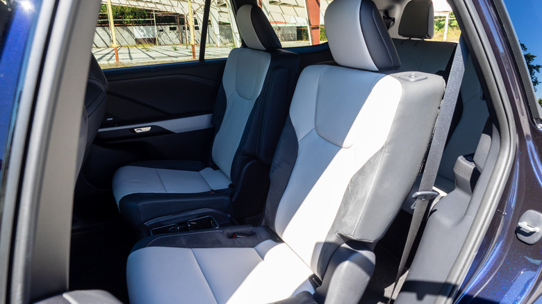2025 Lexus TX 500h second-row captain's chairs