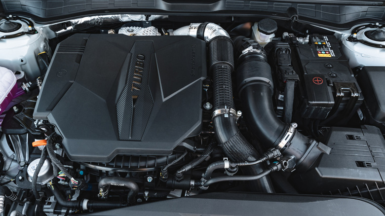 Hyundai Sonata N-Line engine bay