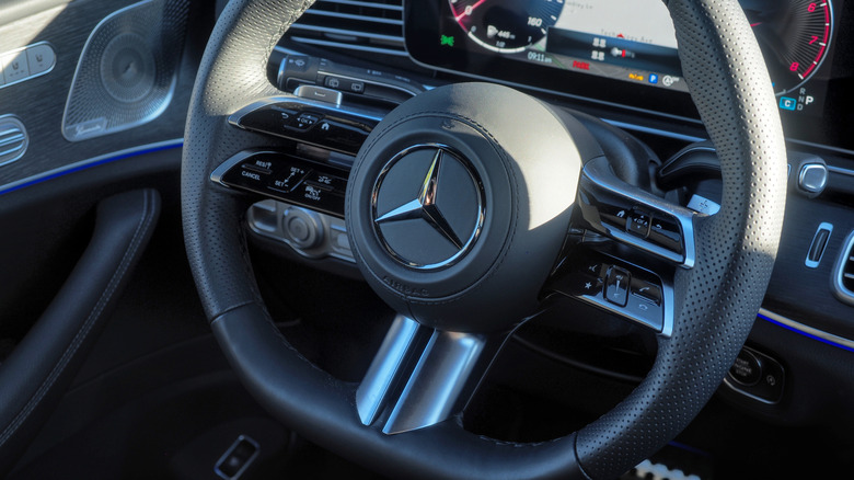2026 Mercedes-Benz GLS 450 4MATIC steering wheel