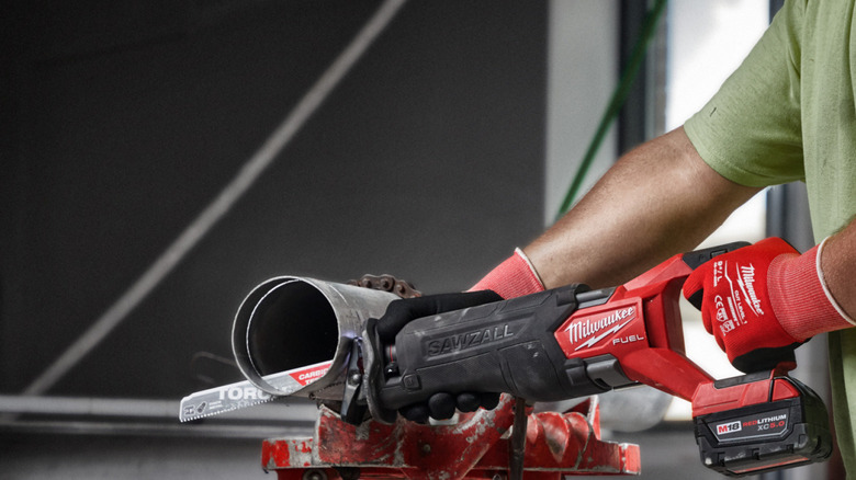 Milwaukee M18 RedLithium XC5.0 battery fitted to a Sawzall