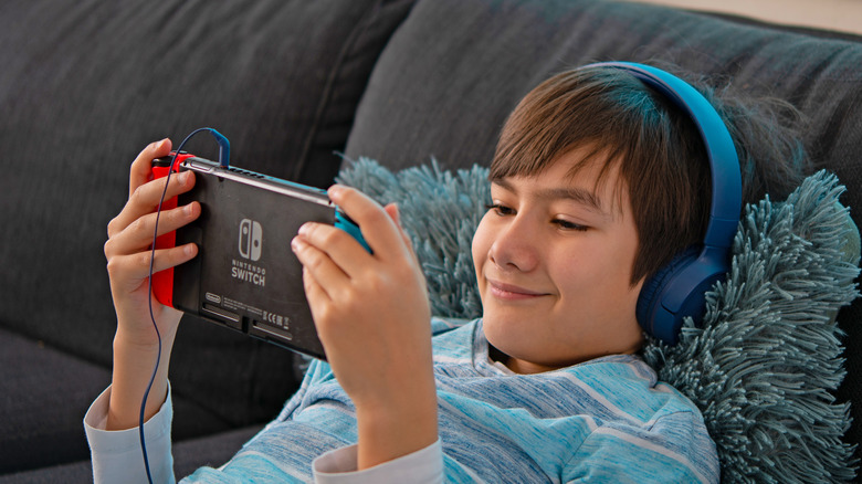 wired headphones Nintendo Switch