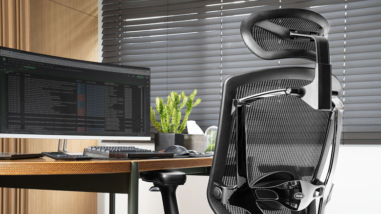 NeueChair Specs