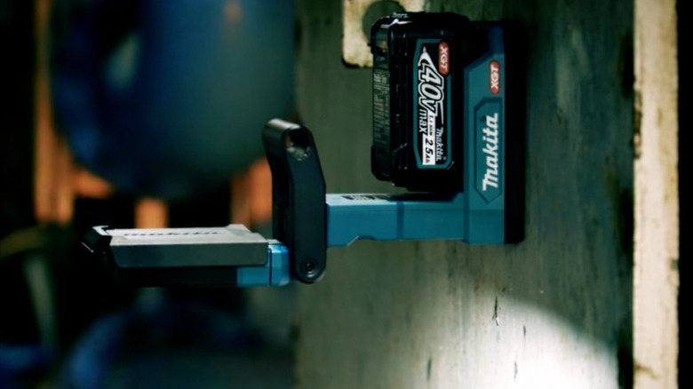 Makita 40V max XGT Magnetic Light in use