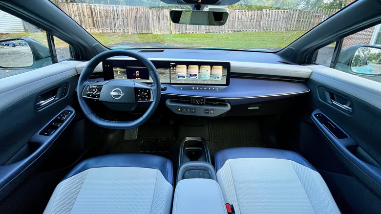Nissan Leaf interior