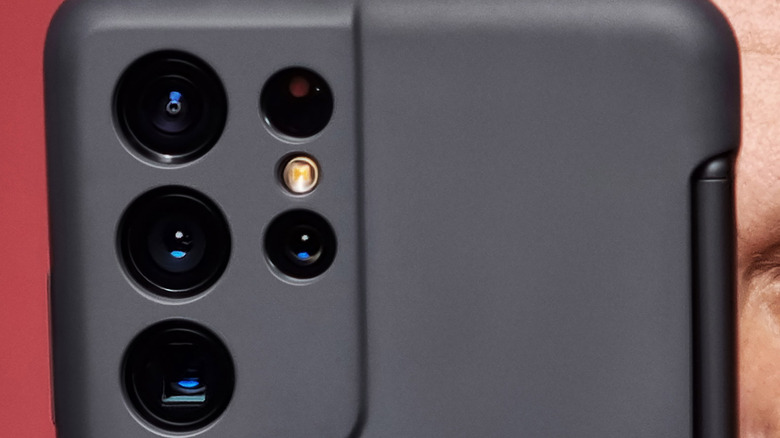 samsung galaxy s21 and older man's eye