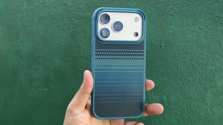 Rear face of Pitaka ProGuard case.