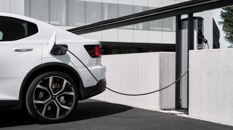 Polestar 2 charging