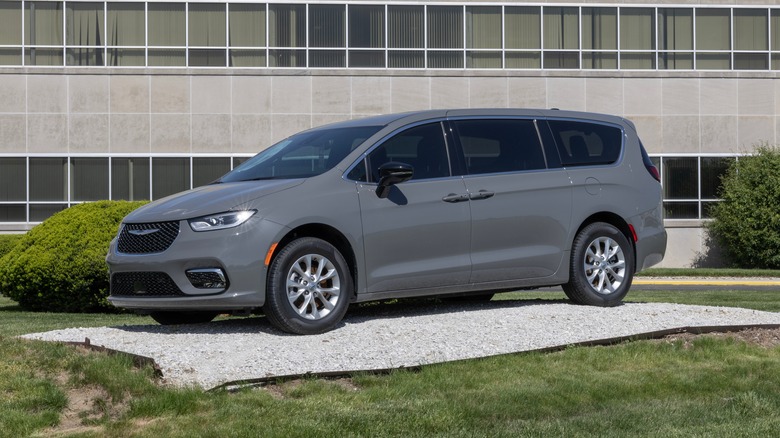Chrysler Pacifica parked in front of a building