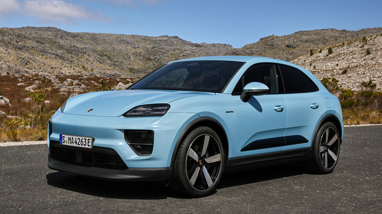 Blue 2025 RWD Macan