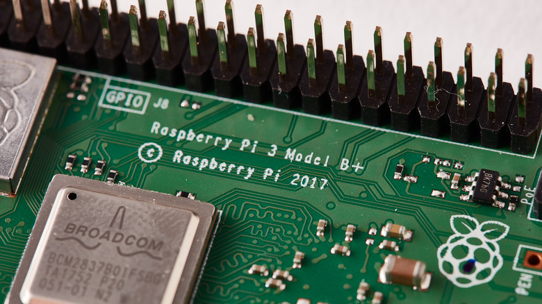 raspberry pi 3 model b+