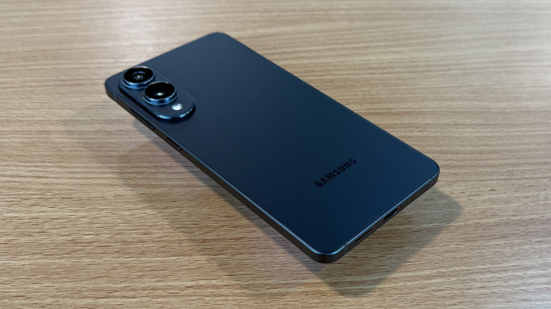 Samsung Galaxy S25 Edge on a table