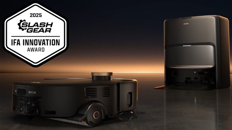 MOVA robot vacuum with MMtech Online Innovation Award badge