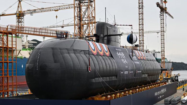 Jang Yeongsil submarine prepared for launch from shipyard