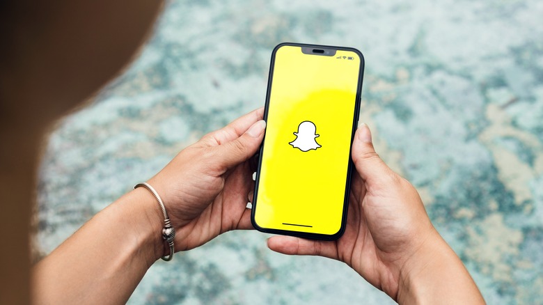 Snapchat smartphone hands