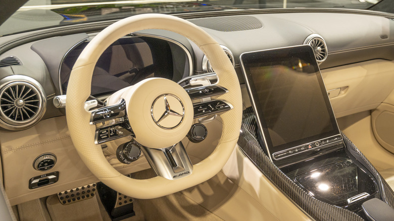 Mercedes-AMG SL 63 4MATIC interior