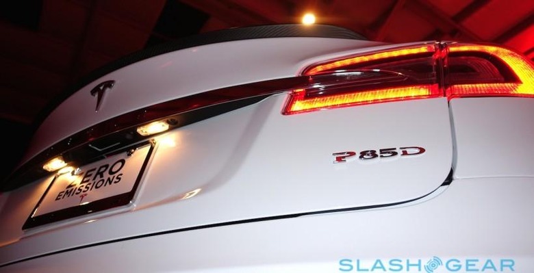 tesla-model-s-d-sg-1