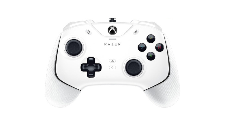 Razer Wolverine V2 controller