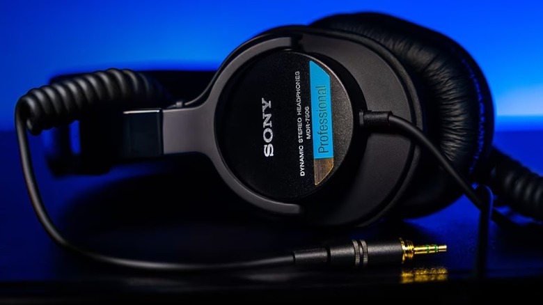 Sony MDR-7506 headphones