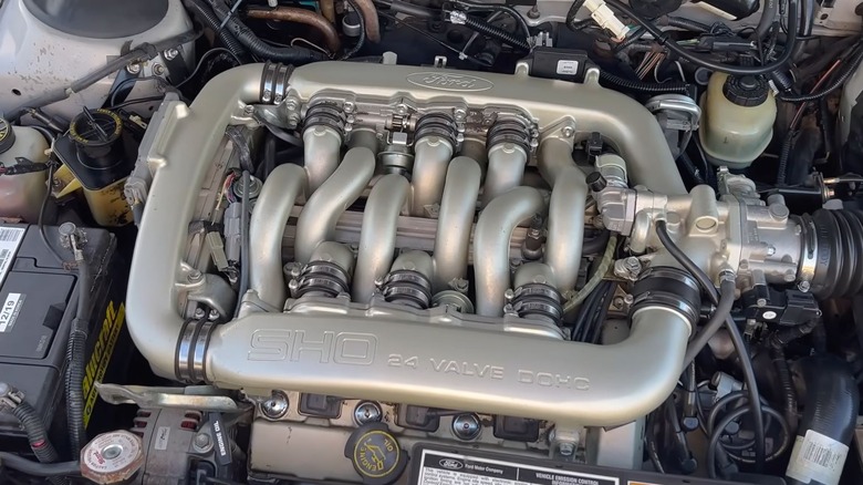 Ford Taurus SHO V6 engine