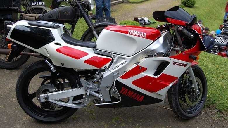 Yamaha RD500LC