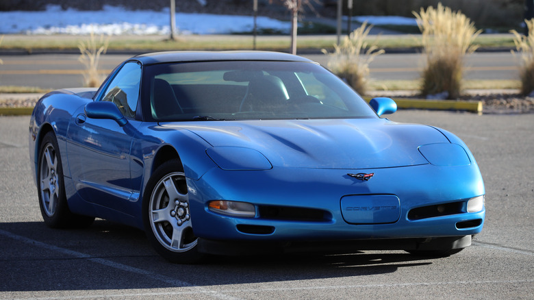 Chevrolet Corvette C5 parked up