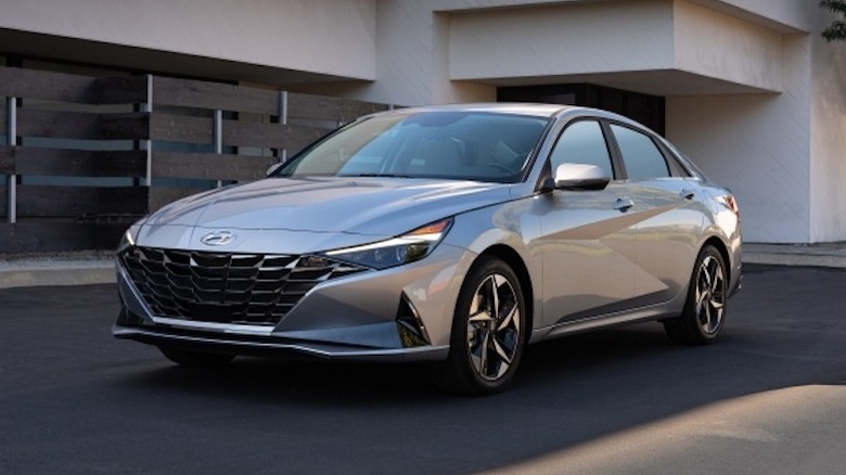 2022 Hyundai Elantra Hybrid