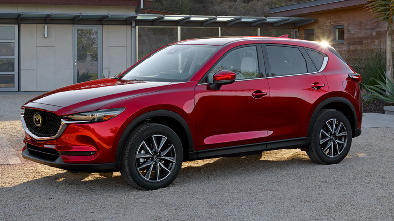 Mazda CX-5 seen from side