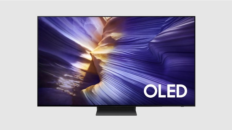 TV wallpaper showing icy hills with purple shades