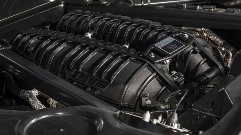 Top of a GM LT6 engine