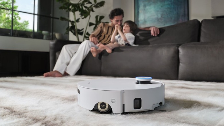 The Dreame Aqua10 Ultra Roller cleaning on a thick carpet.