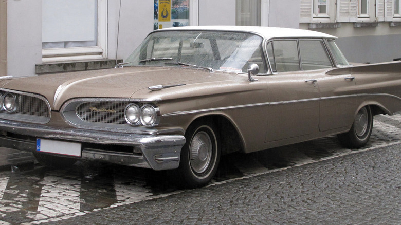 A 1959 Pontiac Catalina