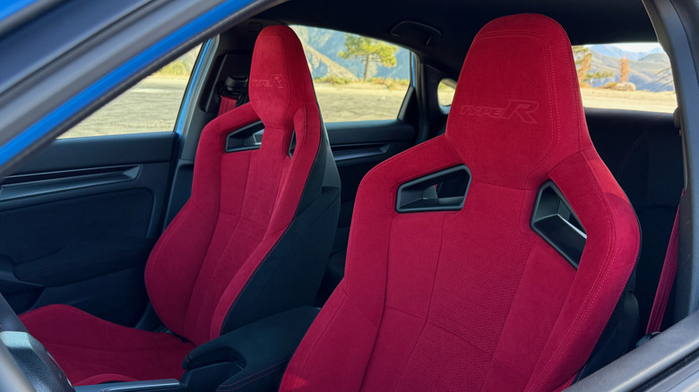 Honda Civic Type R red seats