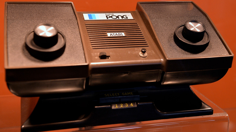 Atari Pong console