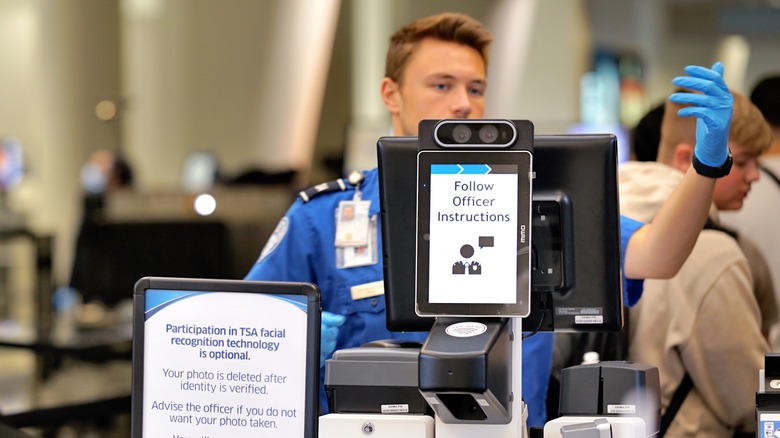 TSA security checkpoint