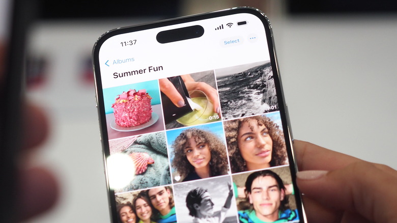iPhone 14 camera roll