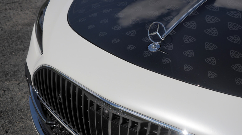 2026 Mercedes-Maybach SL 680 Monogram Series hood detail