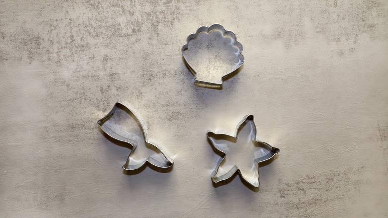 Metal cookie cutters